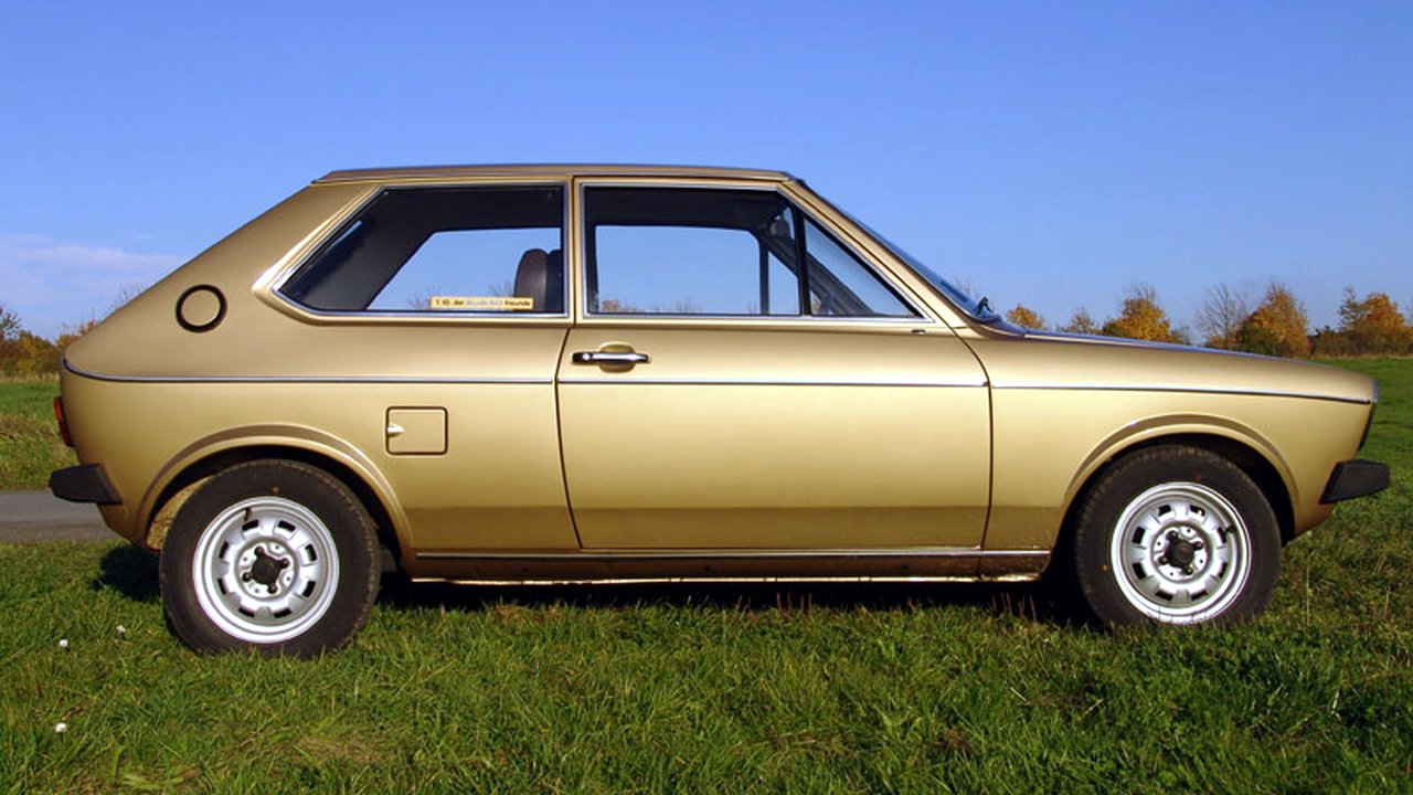 Ауди 50 Typ 86 1974-1978