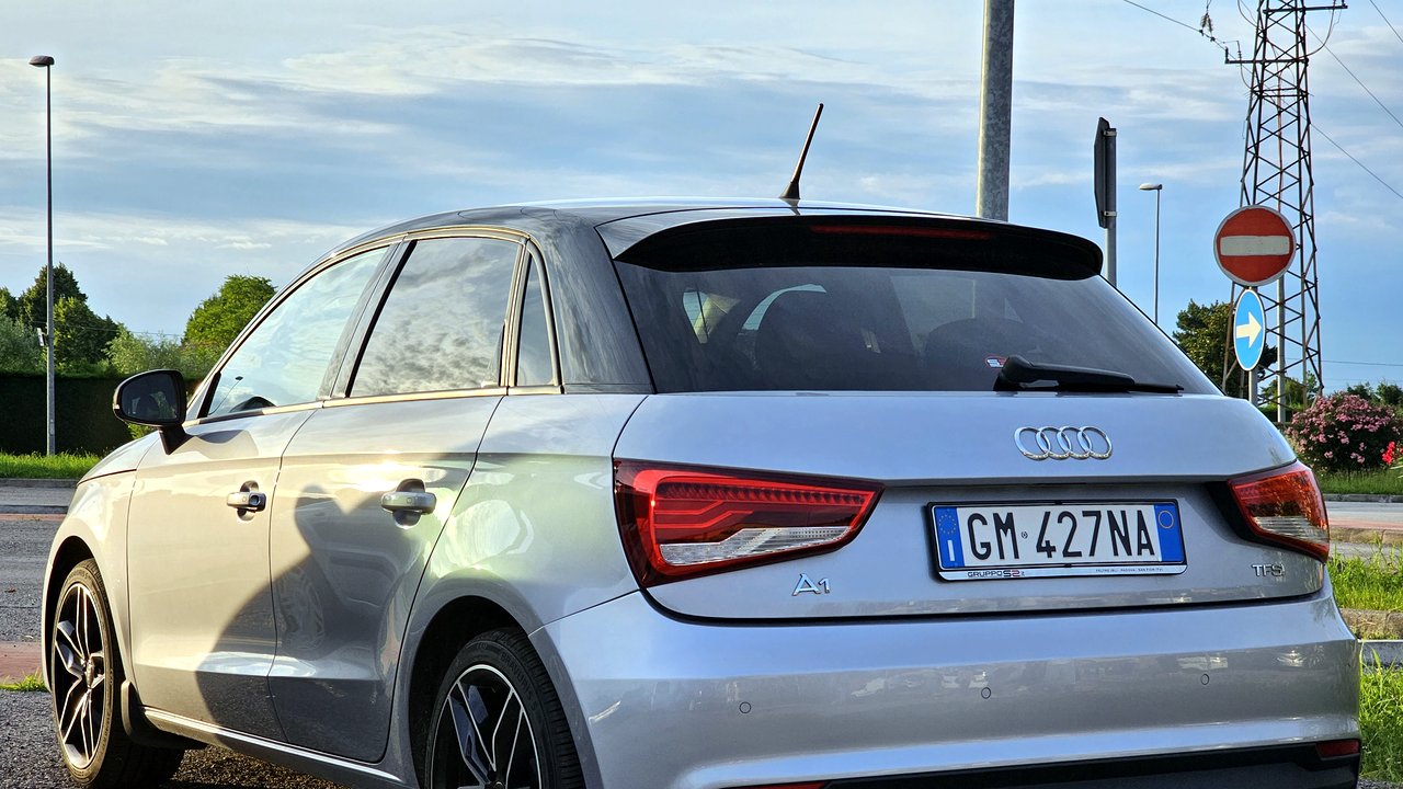 Ауди A1 Sportback 8X 2010-2018