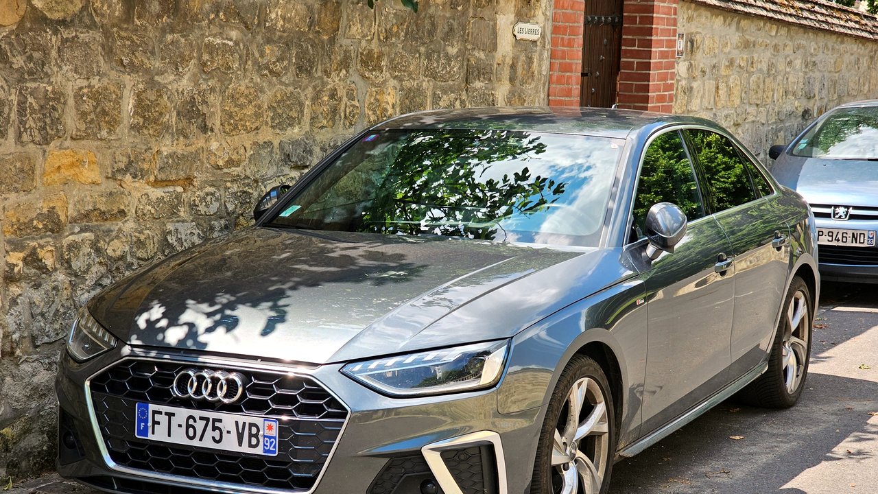Ауди A4 Avant g-tron B9 2017-2023