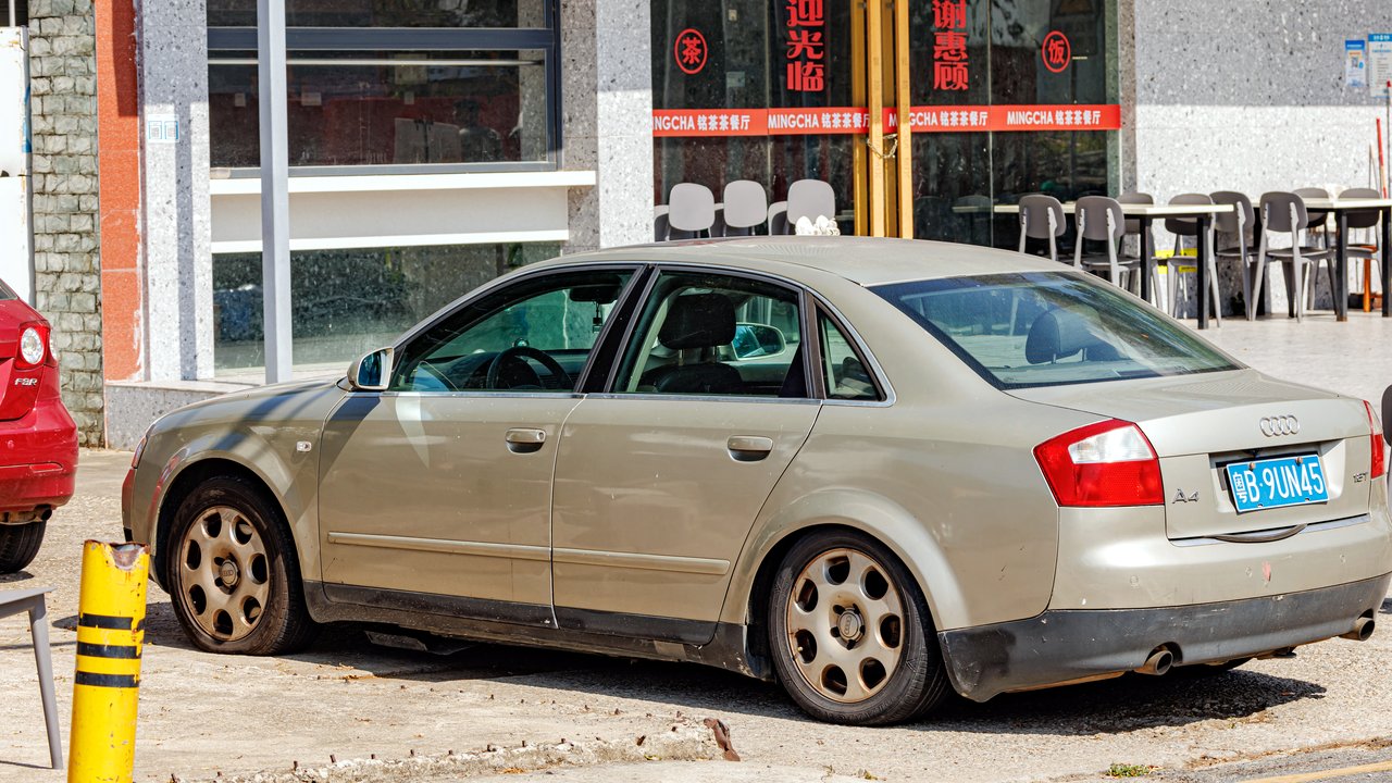 Ауди A4 B6 2000-2004