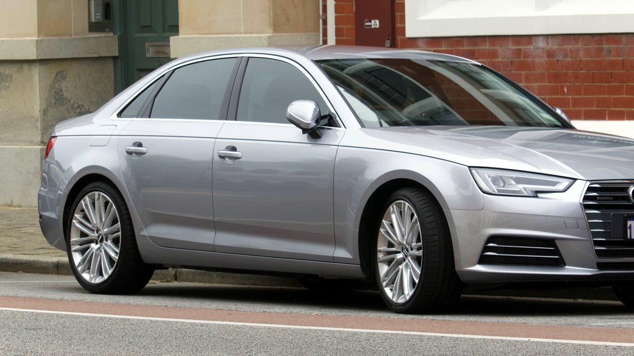 Ауди A4 B9 2015-2024