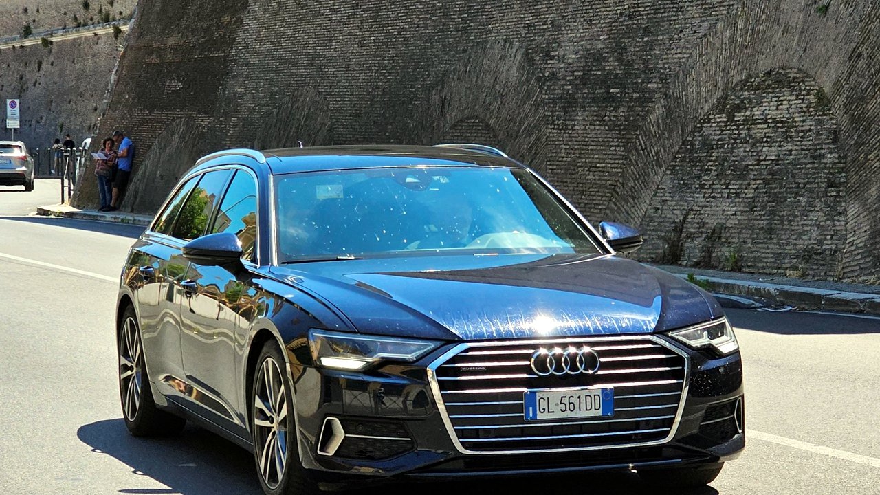 Ауди A6 Avant C8 2018-2025