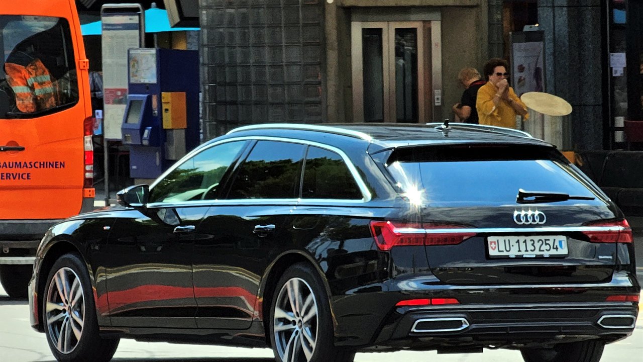 Ауди A6 Avant C8 2018-2025