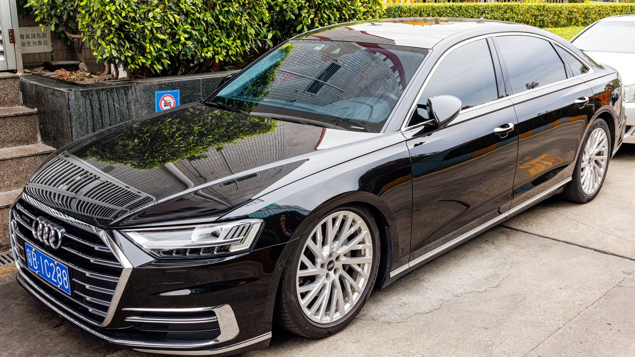 Ауди A8 L e-tron D5 2019-2021