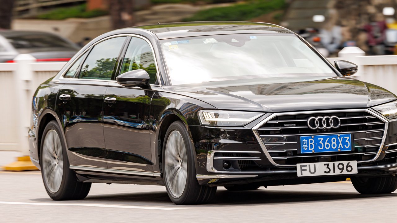 Ауди A8 L e-tron D5 2019-2021