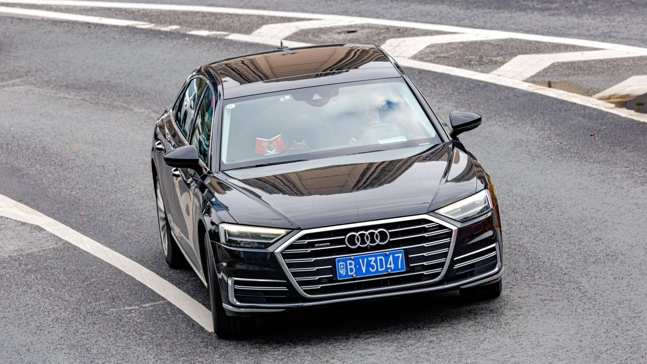 Ауди A8 L e-tron quattro D5 2019-2022