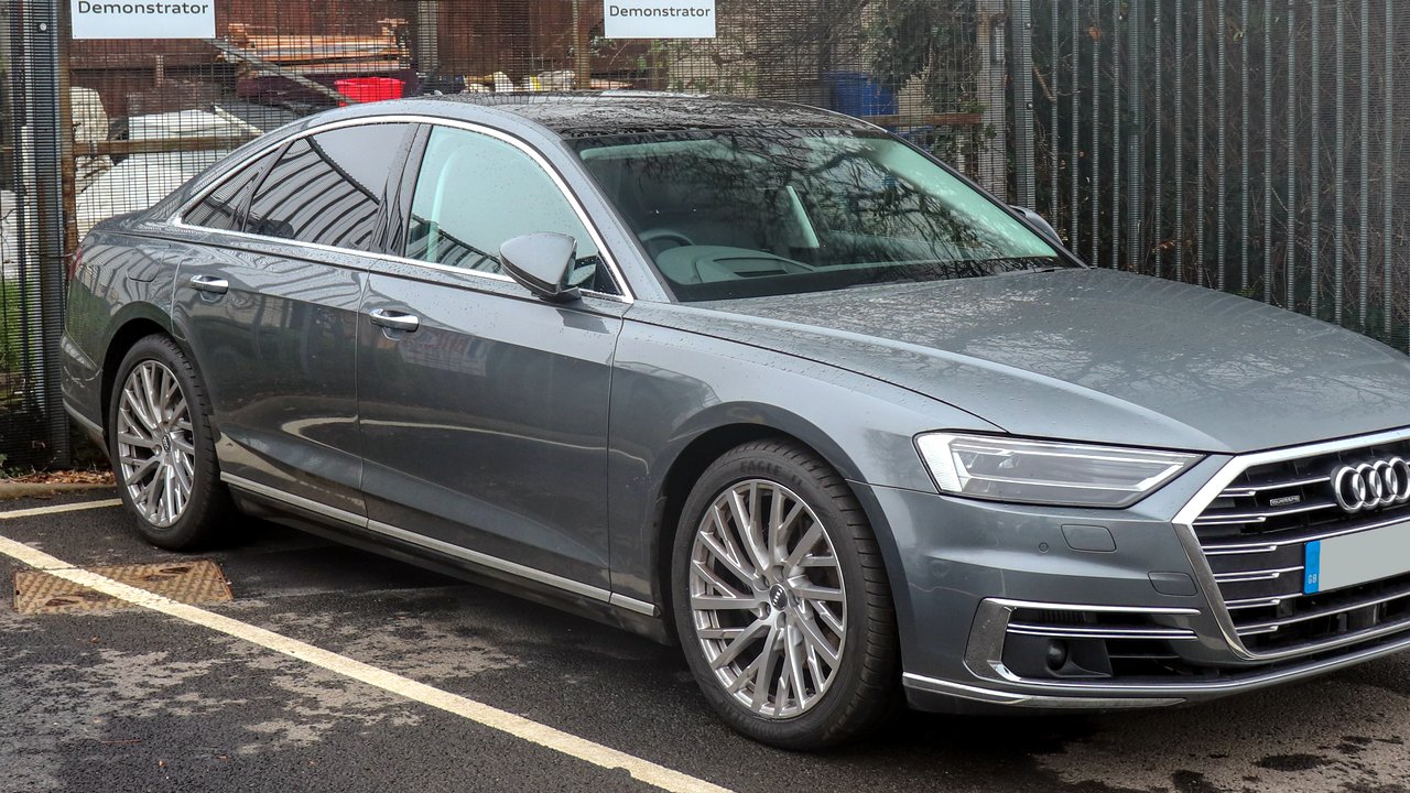 Ауди A8 L TFSI e D5 2019-н.в.