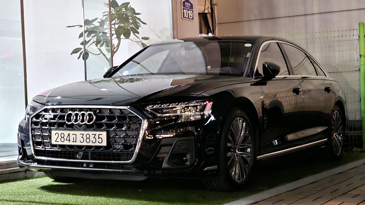 Ауди A8 L TFSI e D5 2019-н.в.