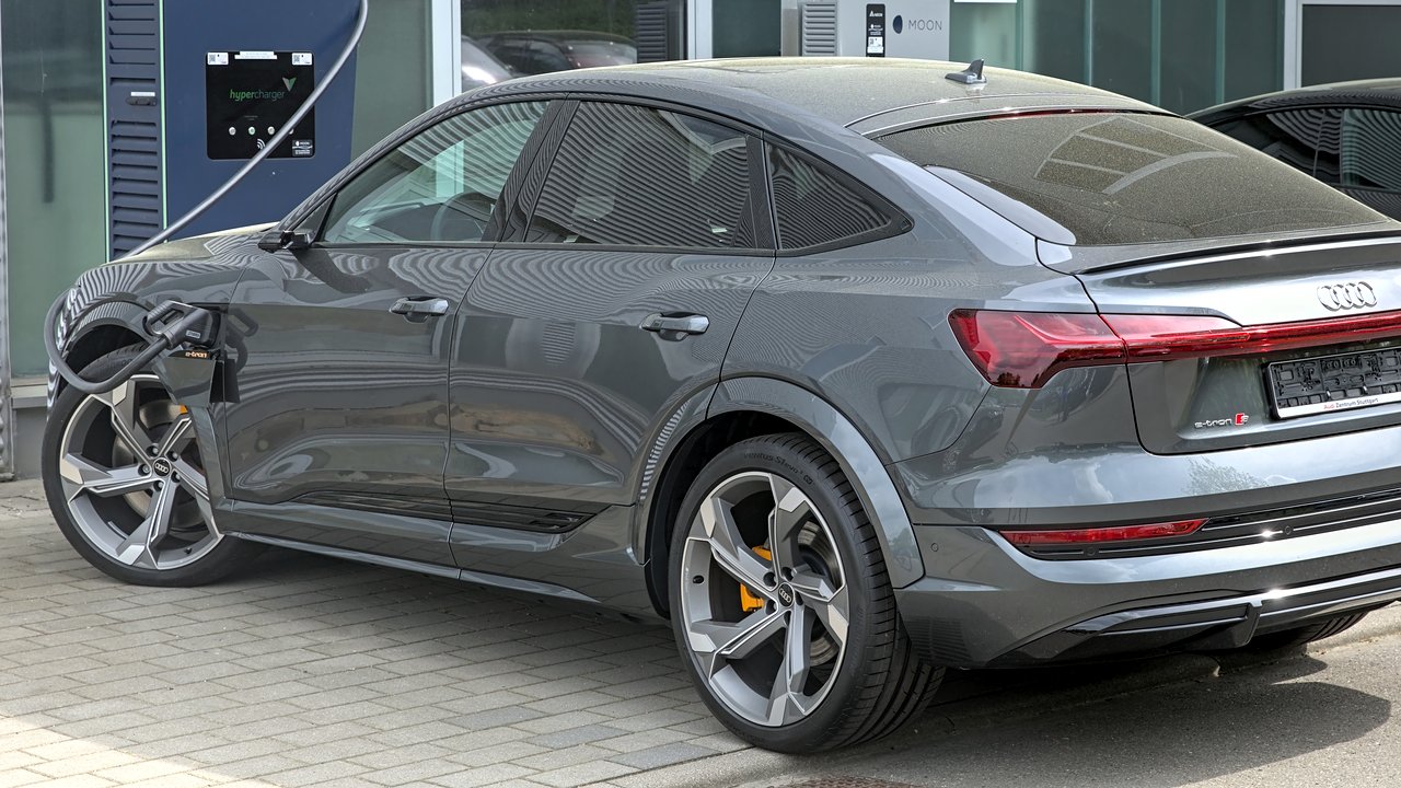 Ауди e-tron S Sportback GE 2020-2022