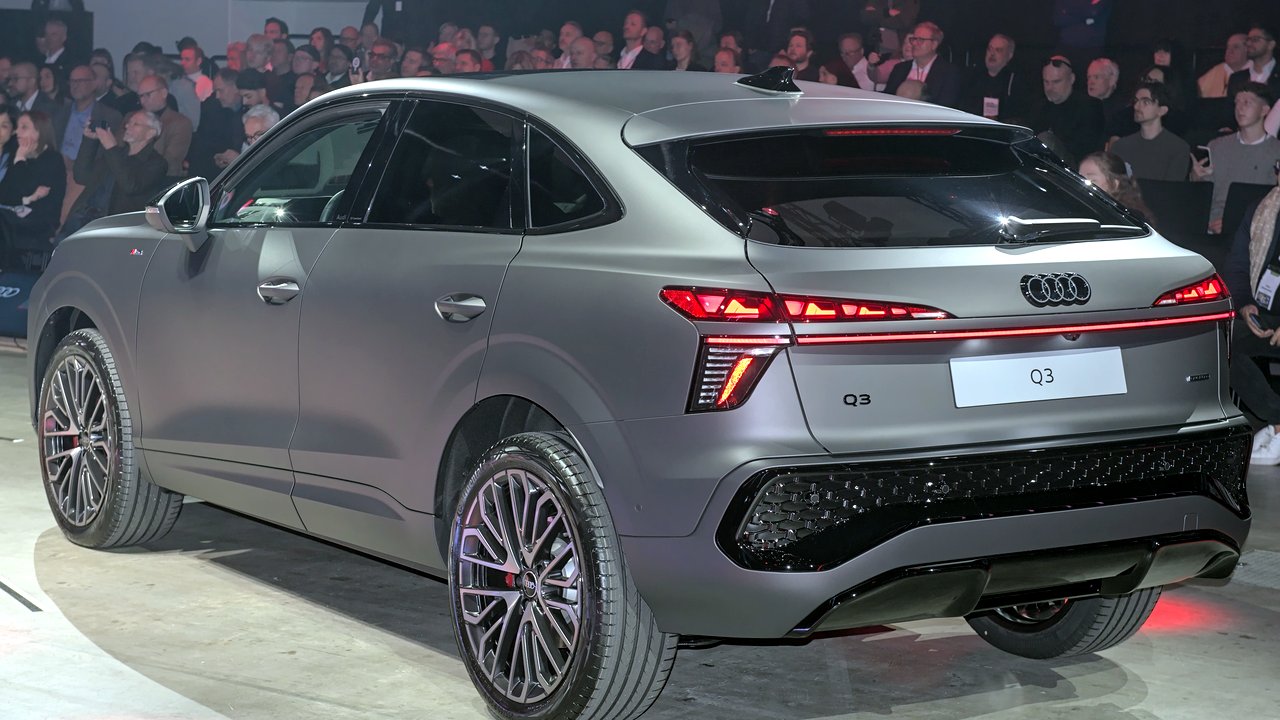 Ауди Q3 FJ 2025-н.в.