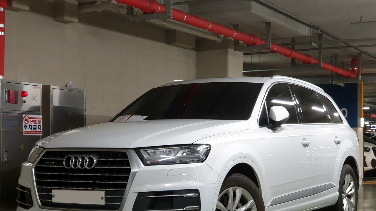 Ауди Q7 TFSI e 4M 2015-н.в.