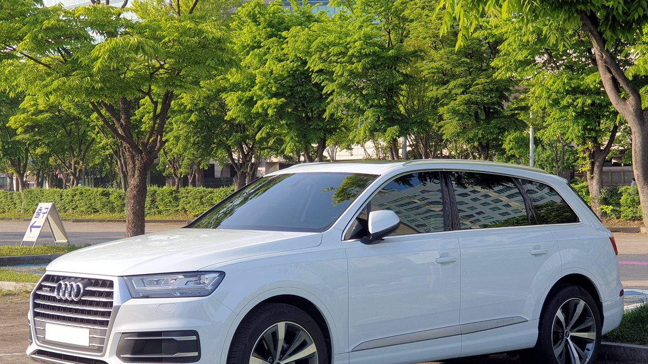 Ауди Q7 TFSI e 4M 2015-н.в.
