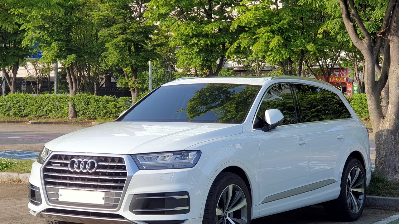 Ауди Q7 TFSI e 4M 2015-н.в.