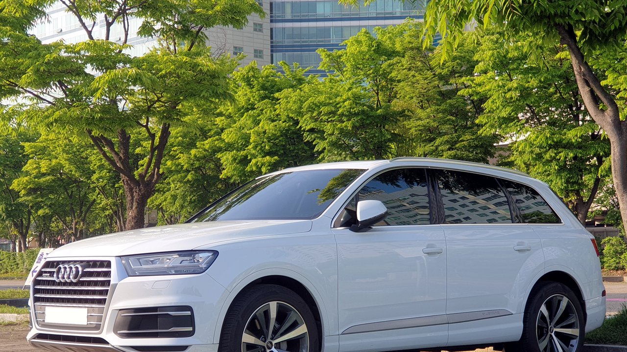 Ауди Q7 TFSI e 4M 2015-н.в.