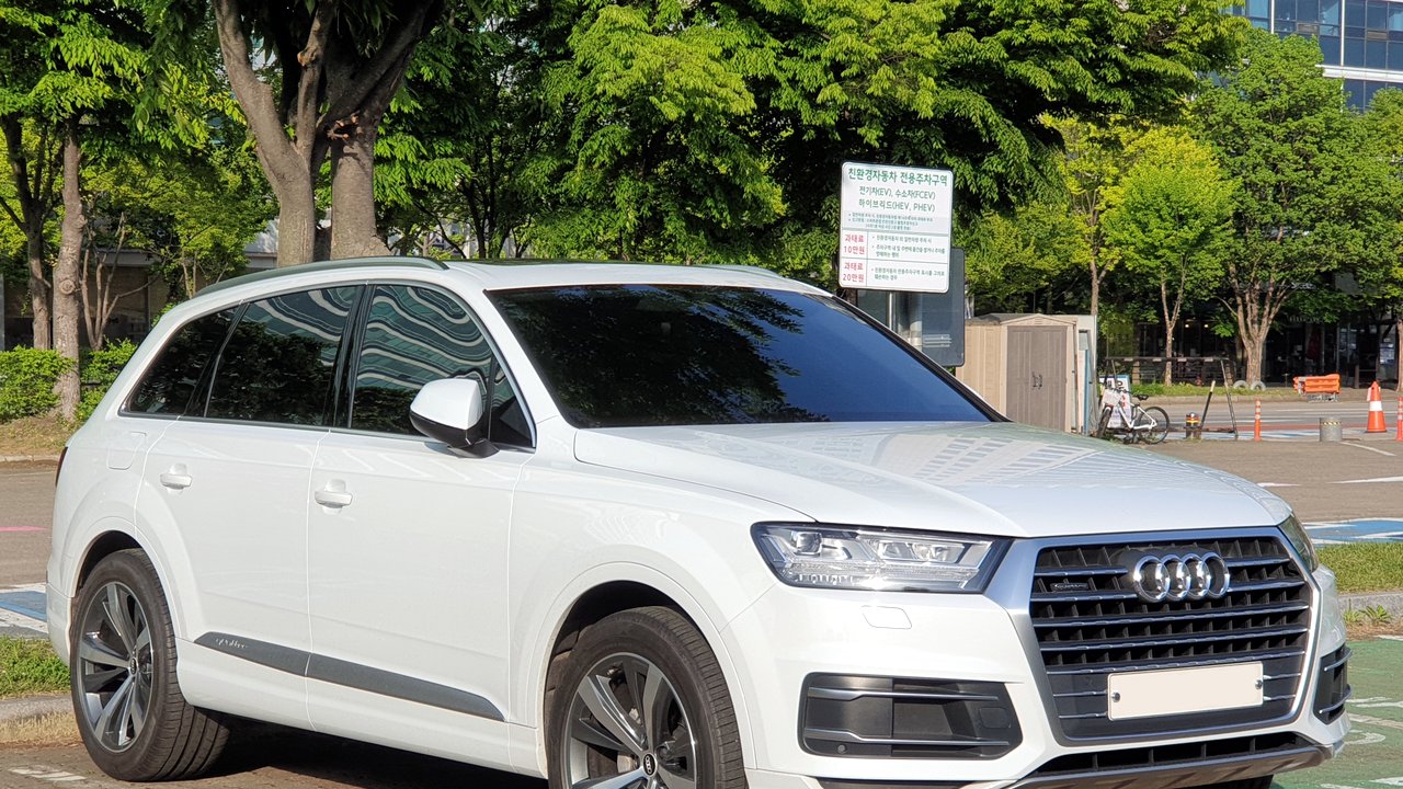 Ауди Q7 TFSI e 4M 2015-н.в.