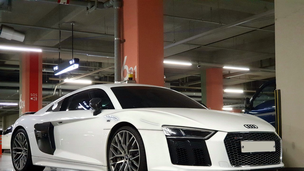 Ауди R8 Type 4S 2015-2024