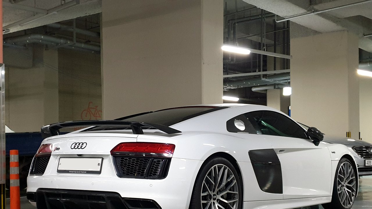 Ауди R8 Type 4S 2015-2024