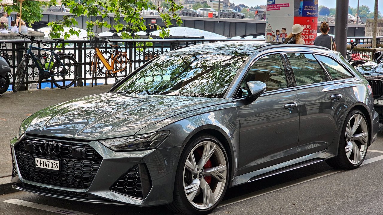 Ауди RS-6 C8