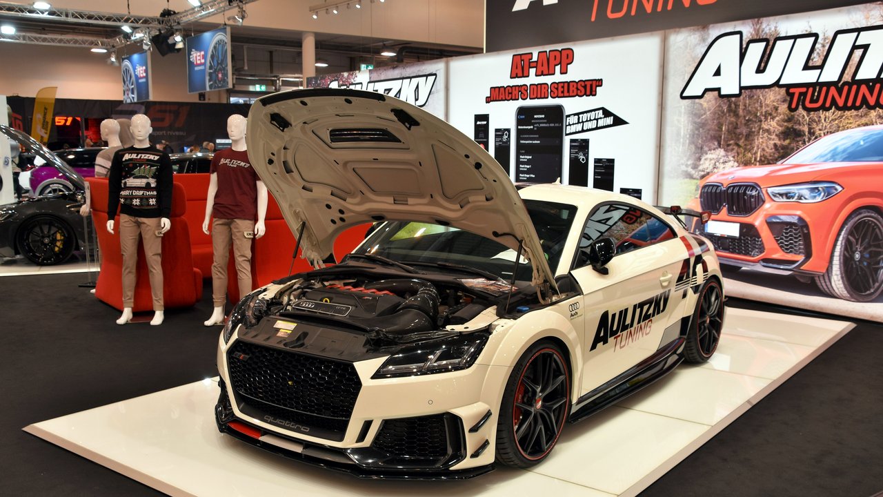 Ауди TT RS 8S 2016-2023