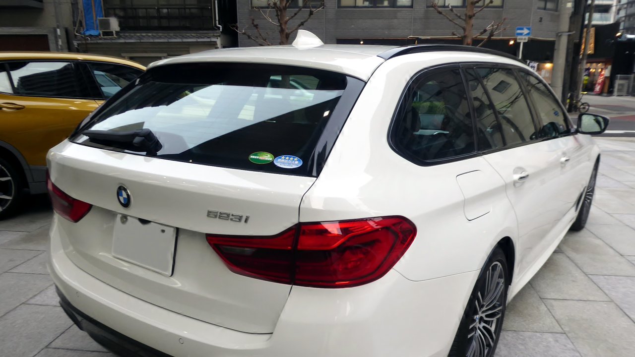 БМВ 5 Series G30 2017-2023