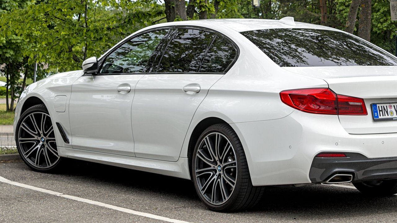 БМВ 5 Series G30 2017-2023