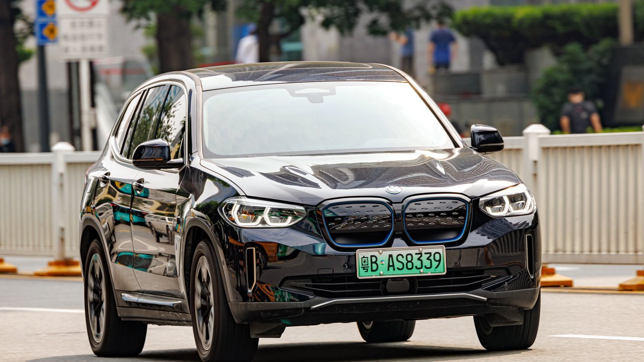 БМВ iX3 G08 2020-2024