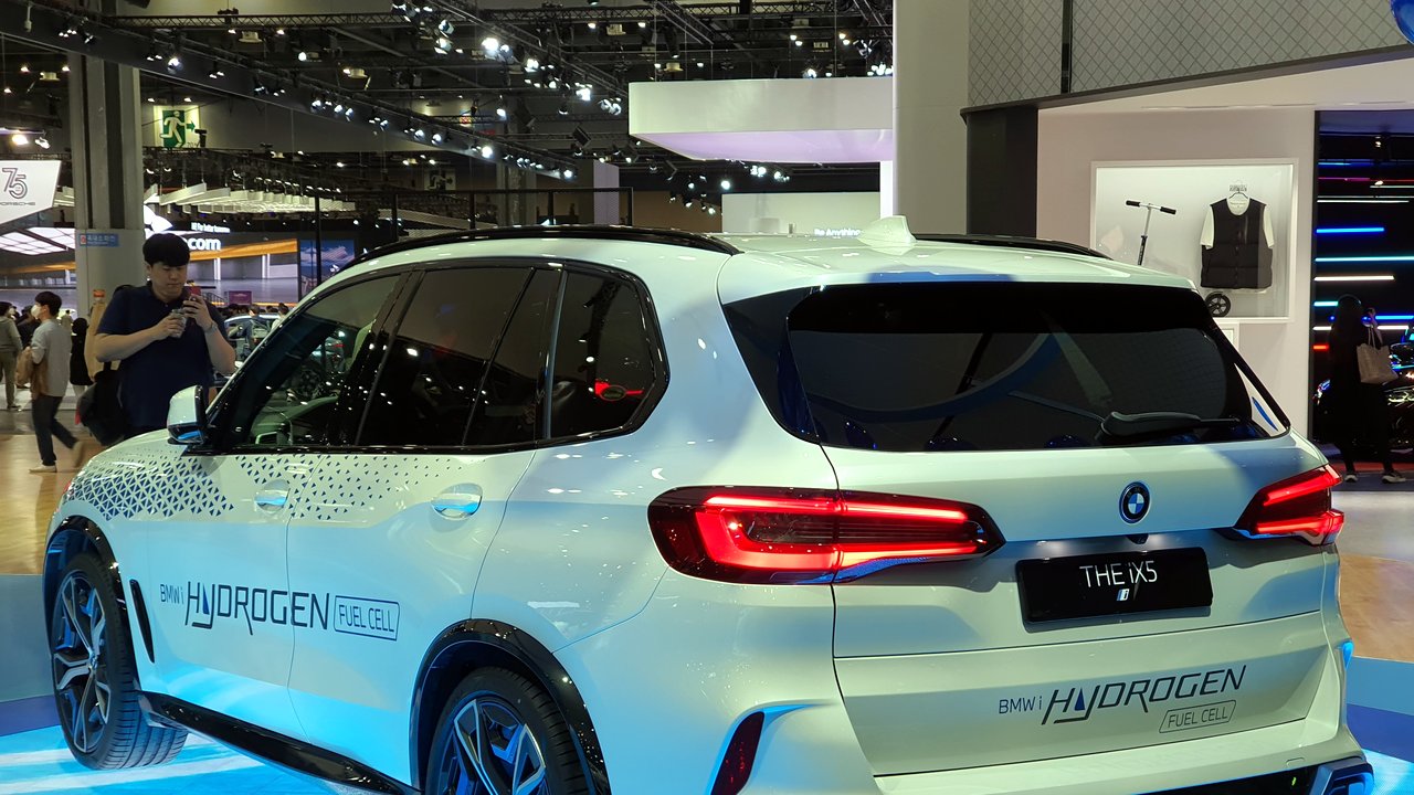 БМВ iX5 Hydrogen G05 2022-н.в.
