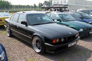 БМВ M5 E34