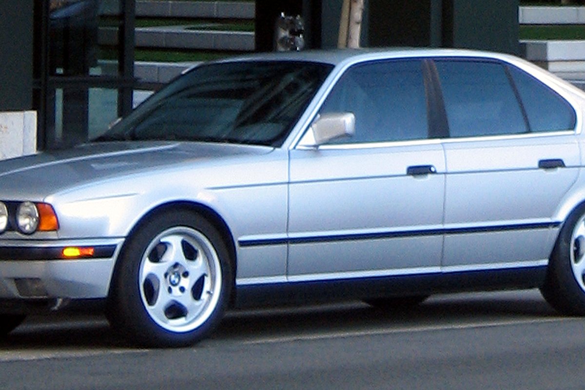 БМВ M5 E34 1988-1995