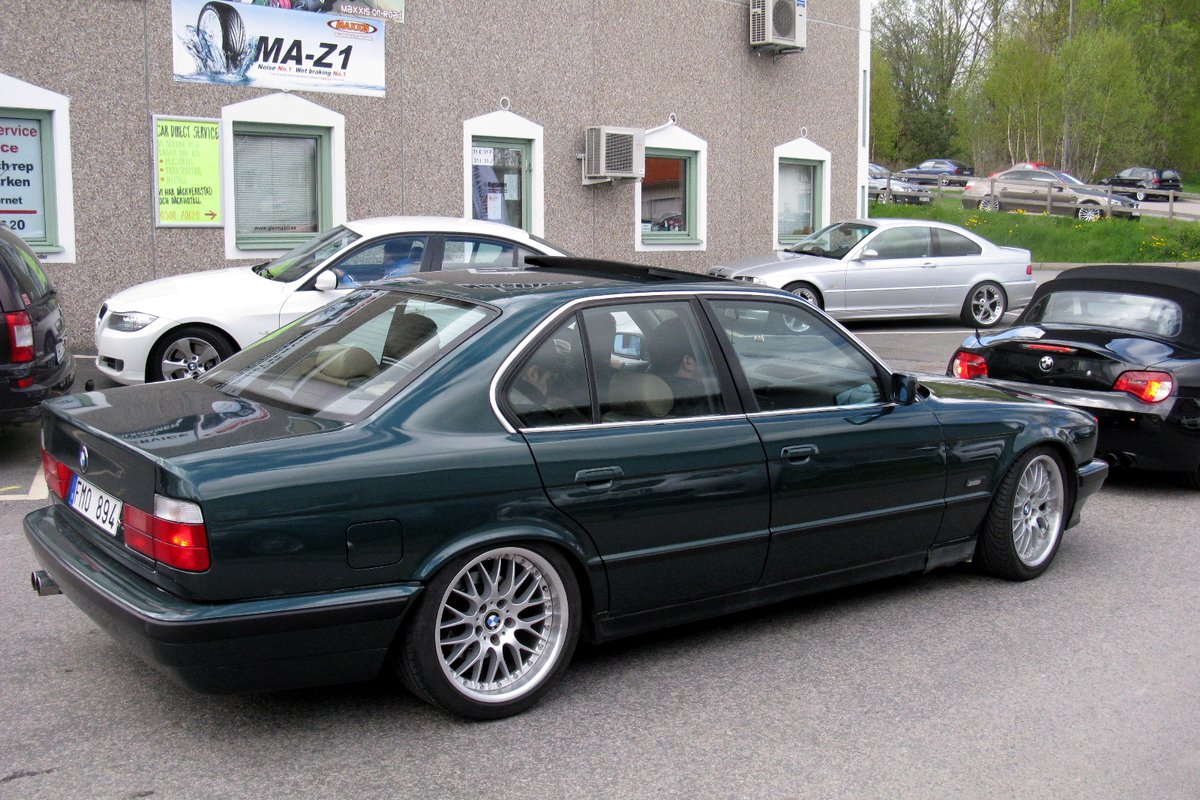 БМВ M5 E34 1988-1995