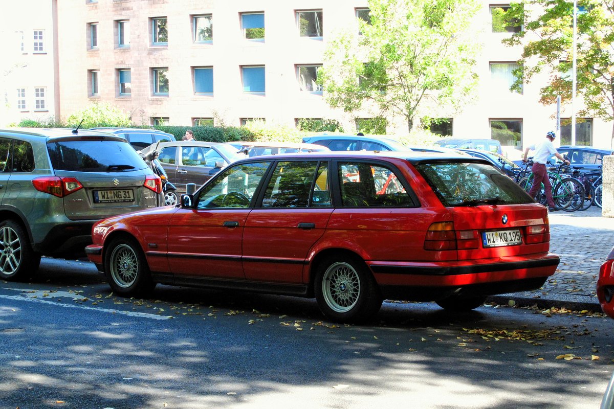БМВ M5 E34 1988-1995