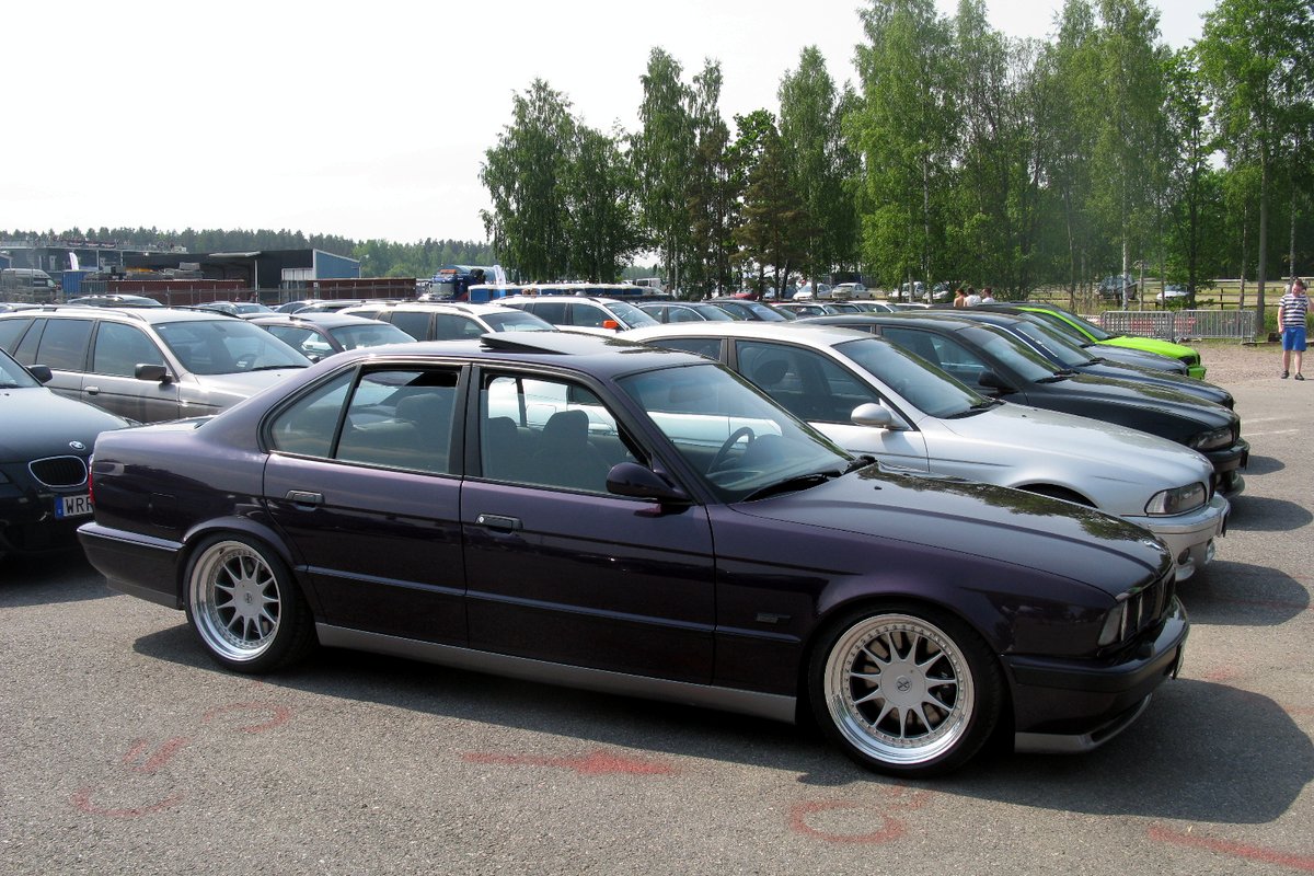 БМВ M5 E34 1988-1995