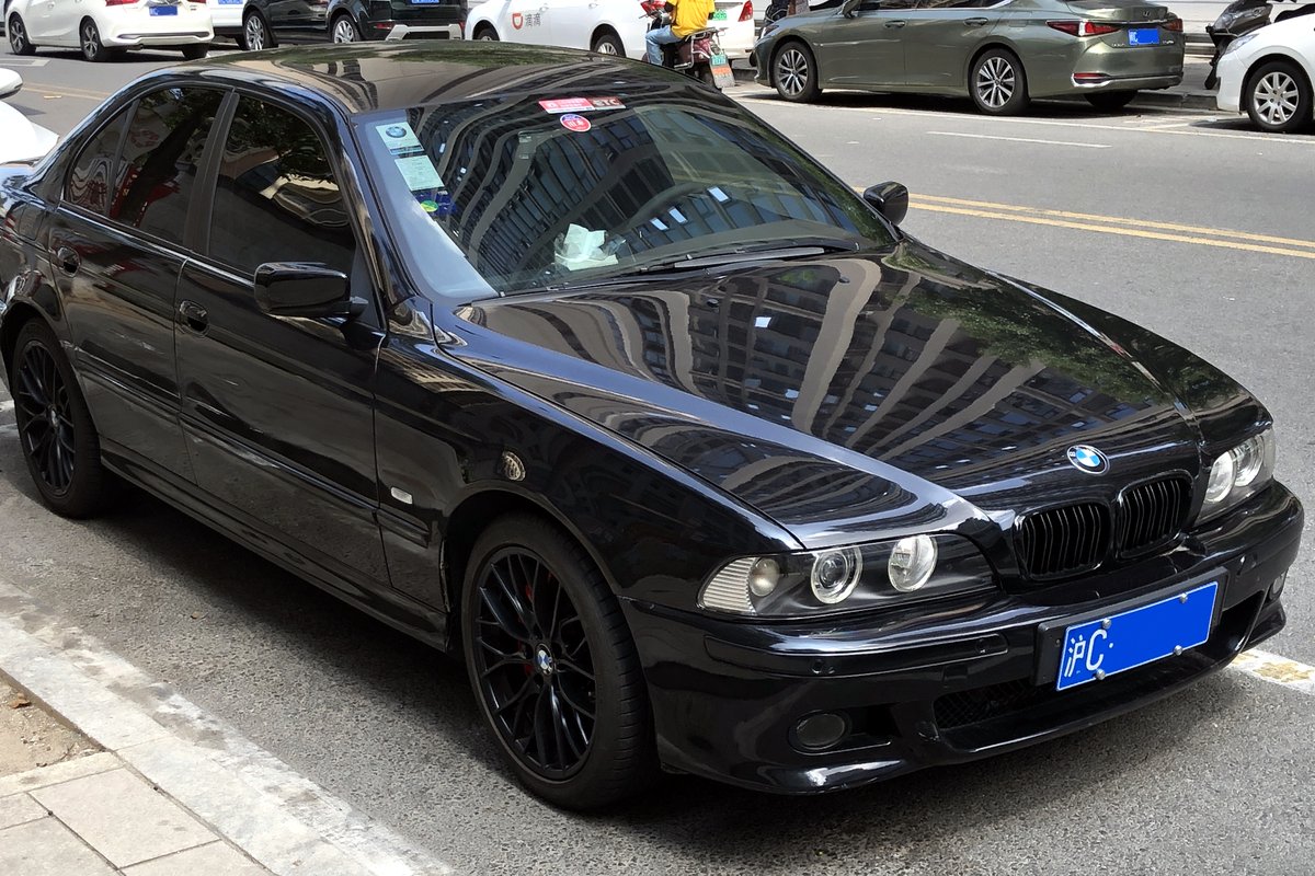 БМВ M5 E39 1998-2003