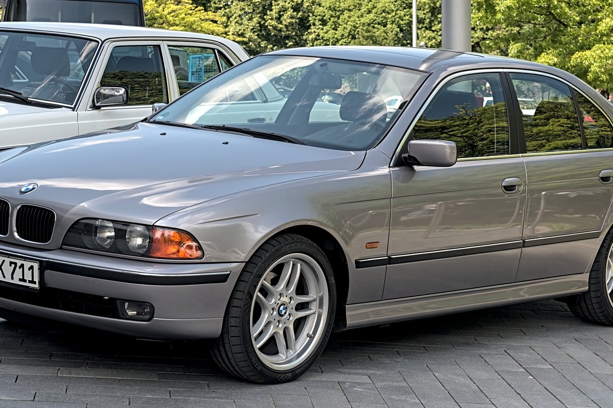 БМВ M5 E39 1998-2003
