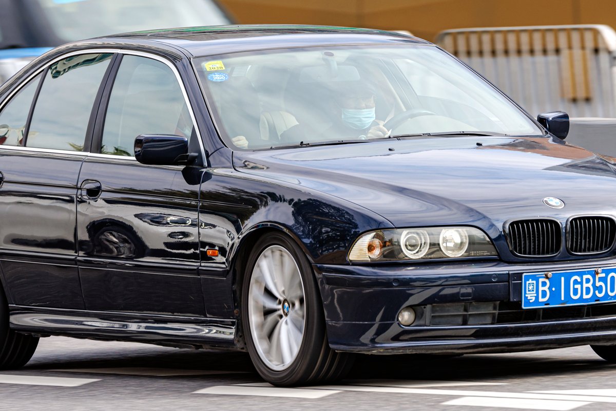 БМВ M5 E39 1998-2003