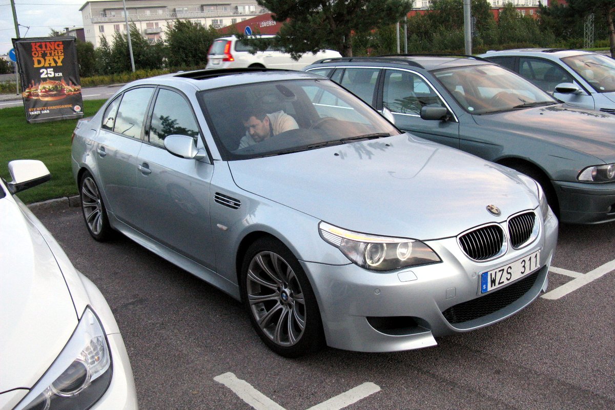 БМВ M5 E60 2005-2010