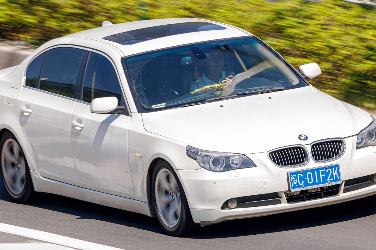 БМВ M5 E60 2005-2010