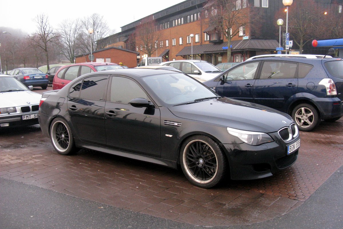 БМВ M5 E60 2005-2010