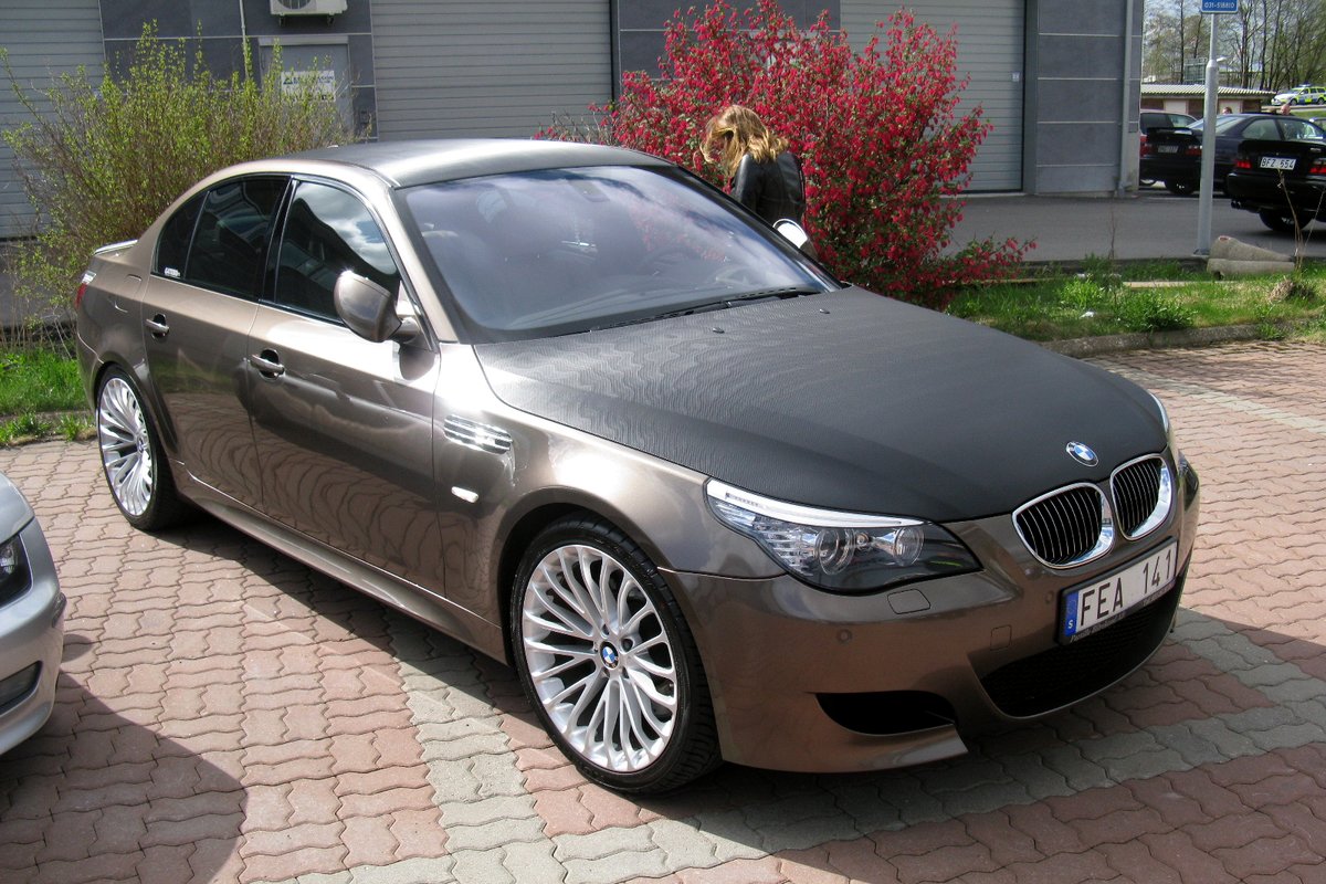БМВ M5 E60 2005-2010