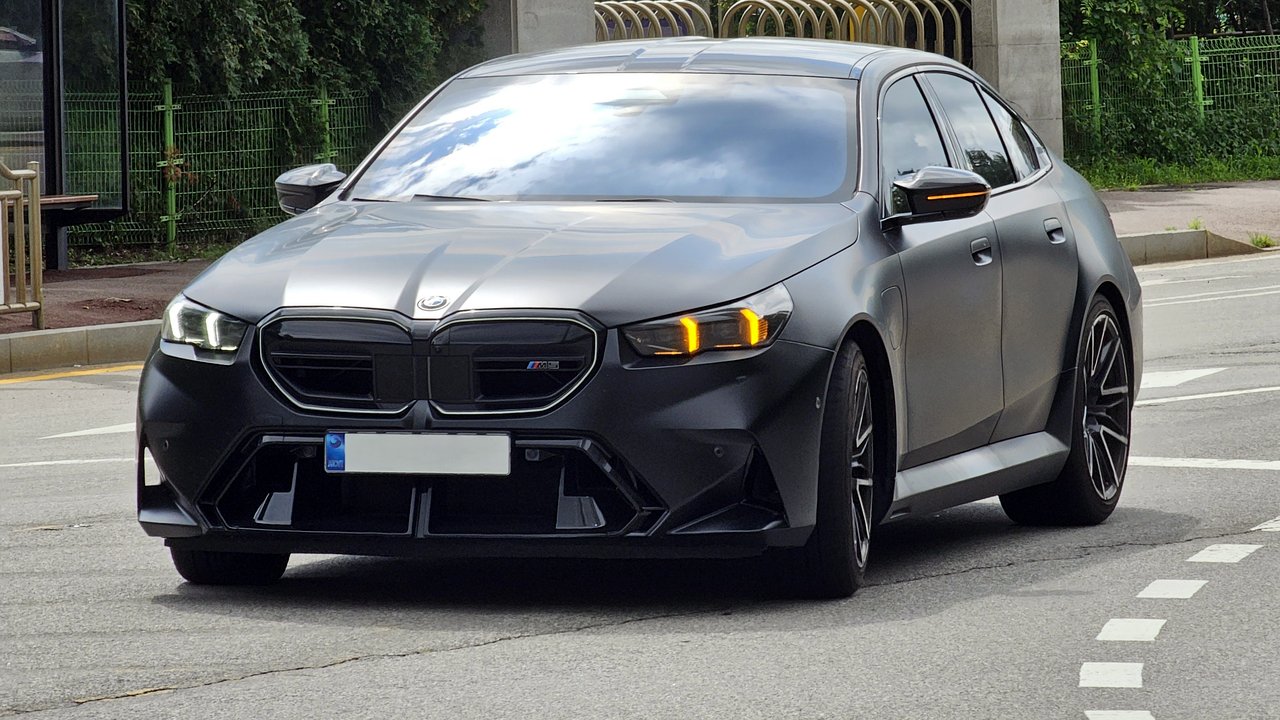 БМВ M5 G90