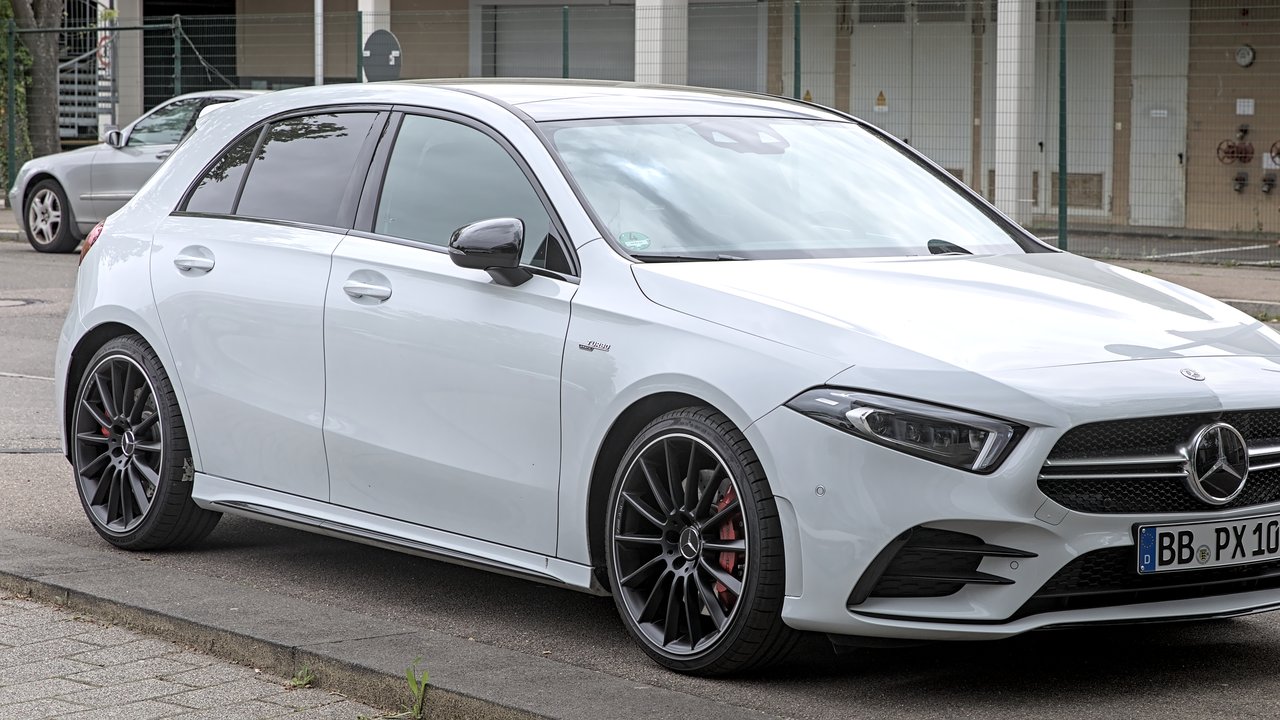 Мерседес-Бенц A-Class W177 2018-н.в.