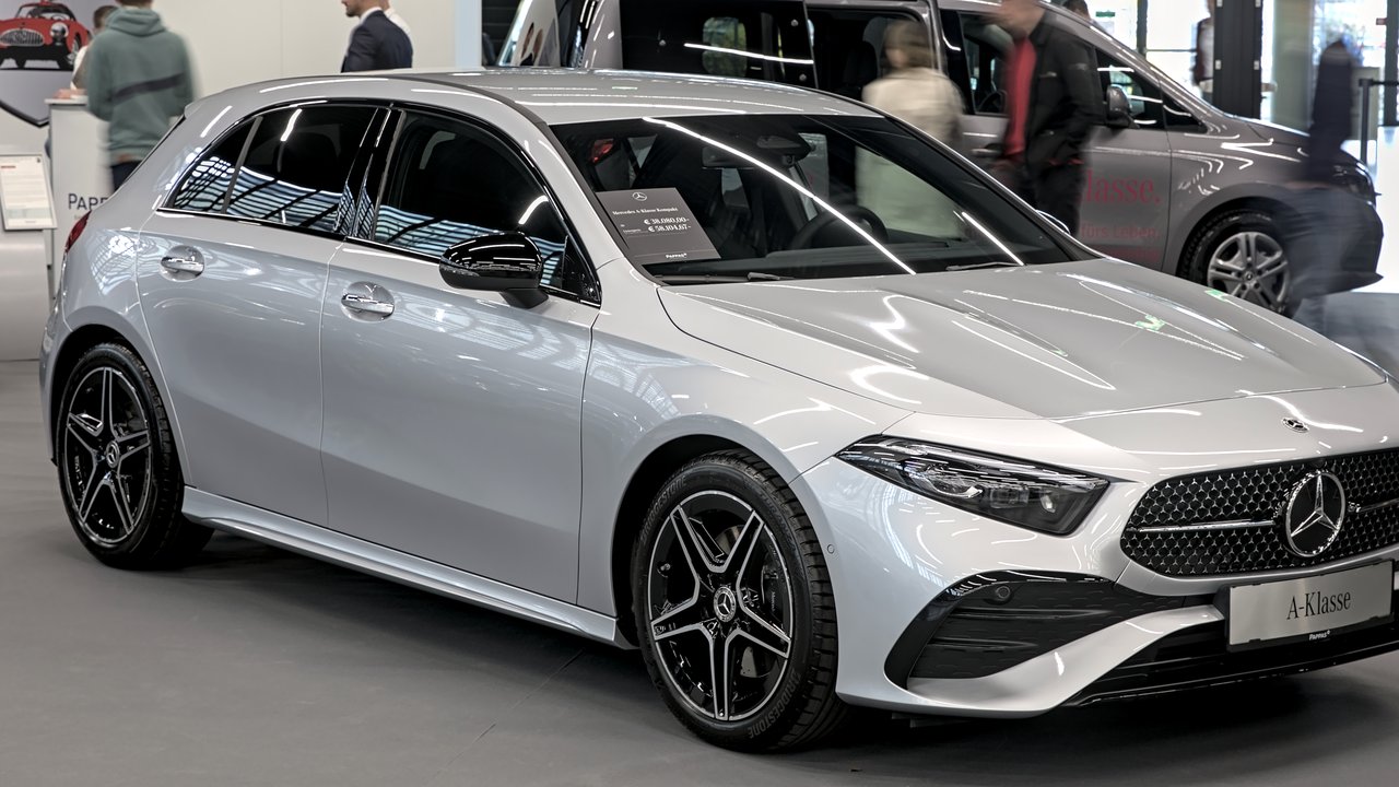 Мерседес-Бенц A-Class W177 2018-н.в.