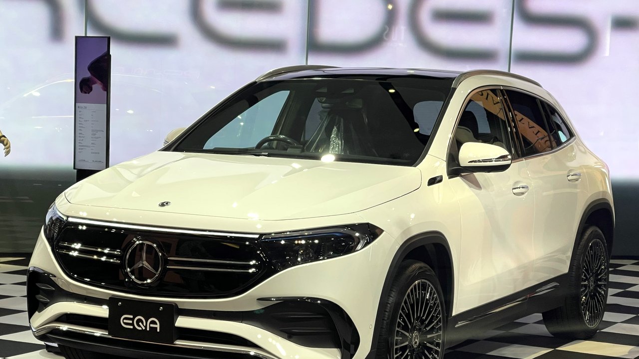 Мерседес-Бенц EQA H243 2021-н.в.