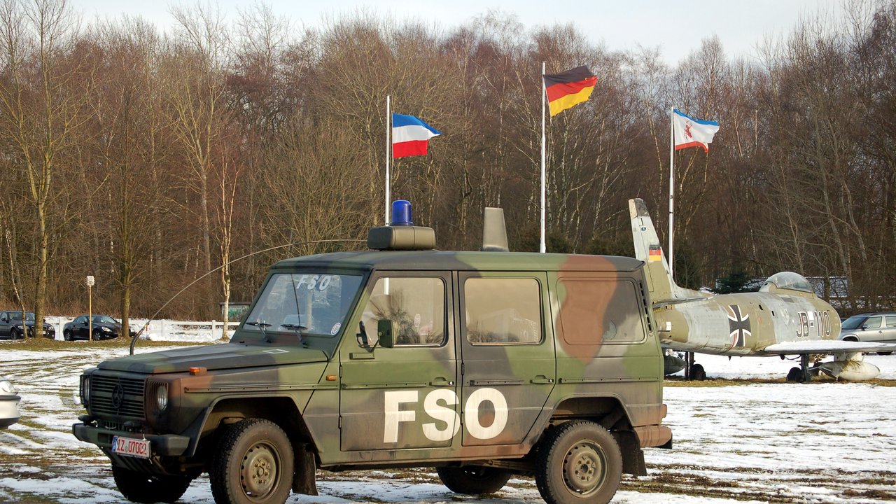 Мерседес-Бенц G-Class W461 1992-2022