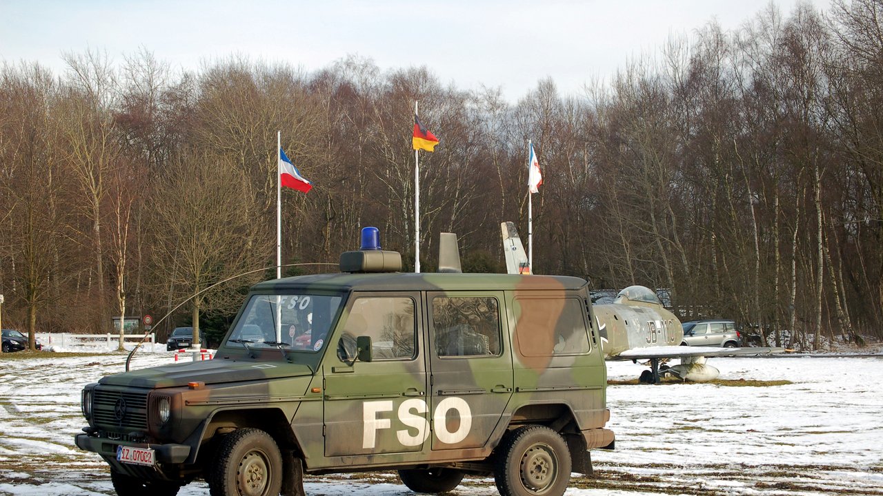 Мерседес-Бенц G-Class W461 1992-2022