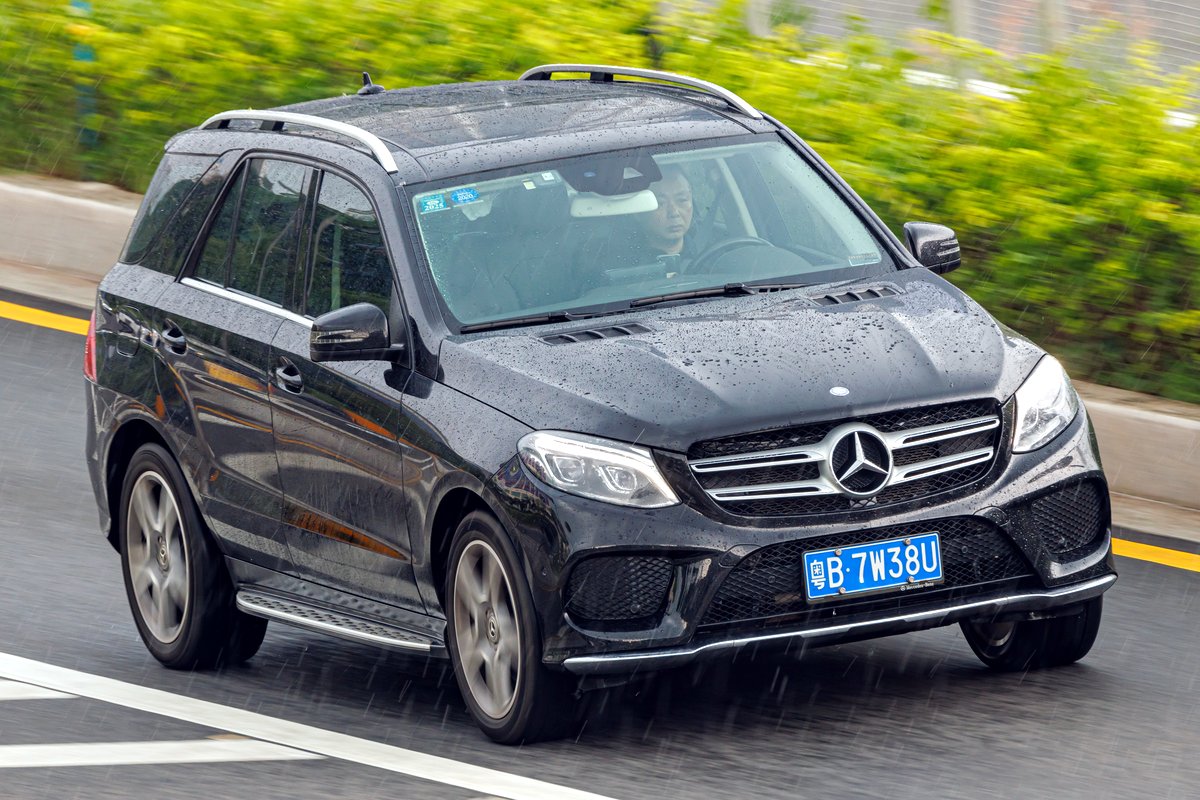 Мерседес-Бенц GLE W166 facelift 2015-2018