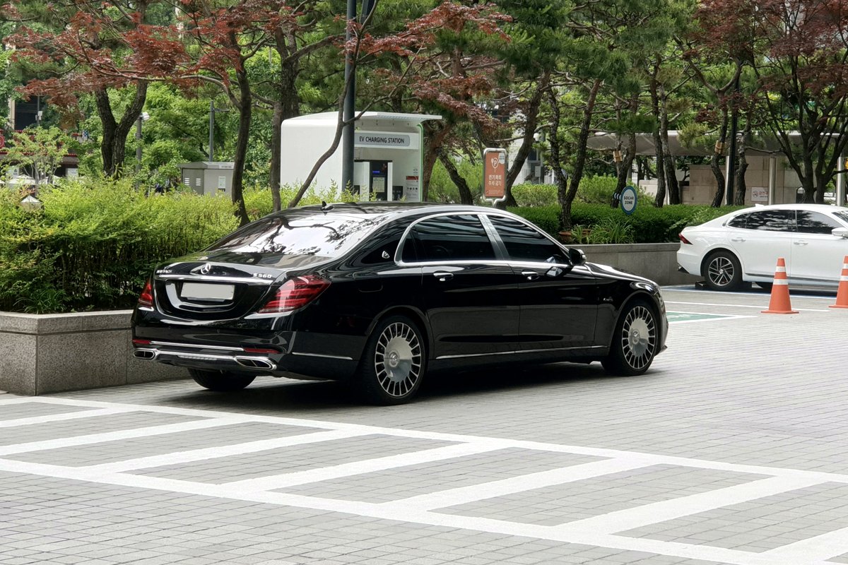 Мерседес-Бенц Maybach S-Class X222 2014-2020