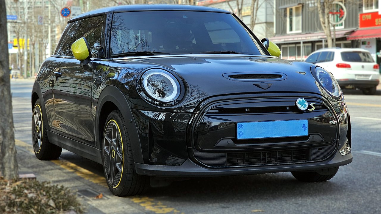 МИНИ COOPER-SE F56
