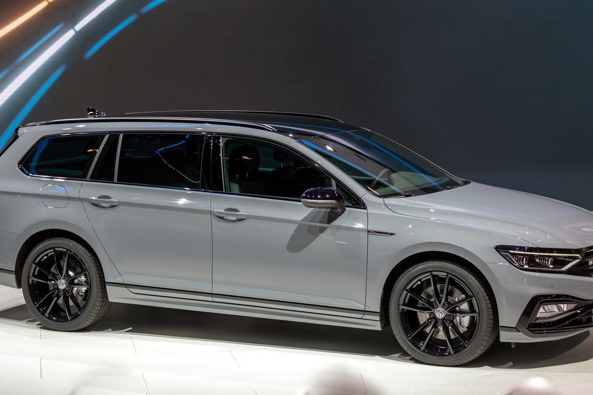 Фольксваген Passat B8 2014-2023