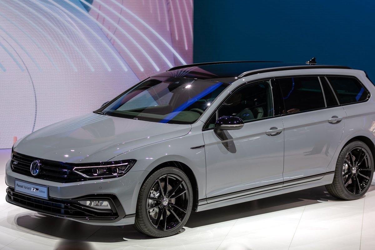 Фольксваген Passat B8 2014-2023
